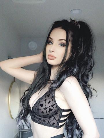 Камилла